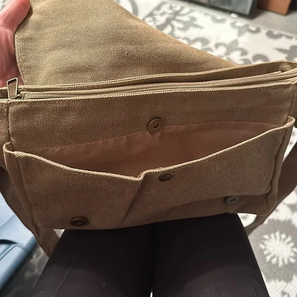 Tan canvas messenger bag - Picture 6 of 7